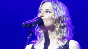 Jennifer Nettles - "Three Days In Bed" (Live in Boston)