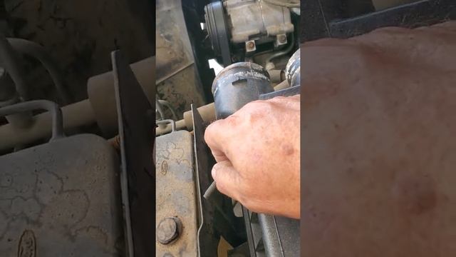 1991 Ford F150 air cleaner repair and walk around. смотреть онлайн