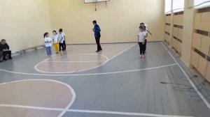 Открытый урок по физической культуре 2 класс. Тема: "Подвижные игры с элементами спортивных игр".