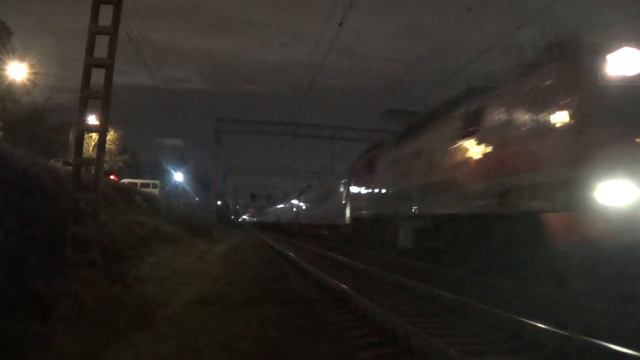 Электровоз ЭП2К-??? с фирменным поездом Лотос №5 Москва - Астрахань смотреть онлайн