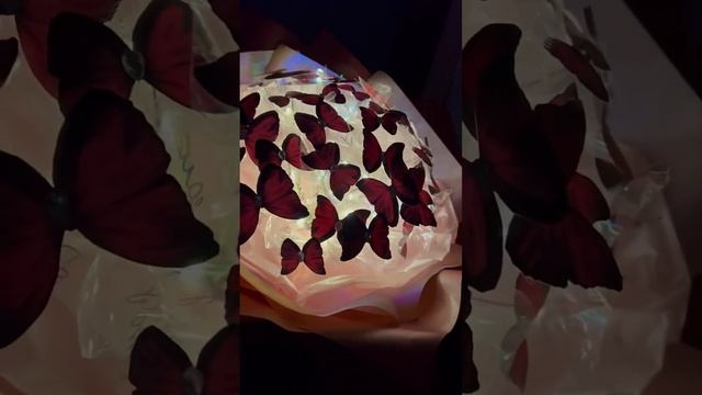 Букет из бабочек смотреть онлайн