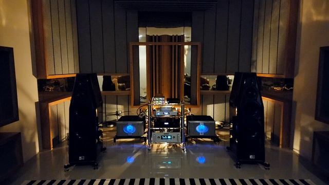 Famous Blue Raincoat Jennifer Warnes смотреть онлайн