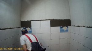 Как быстро положить плитку на стены.Скоростная укладка плитки в ванной комнате за 7,5 часов