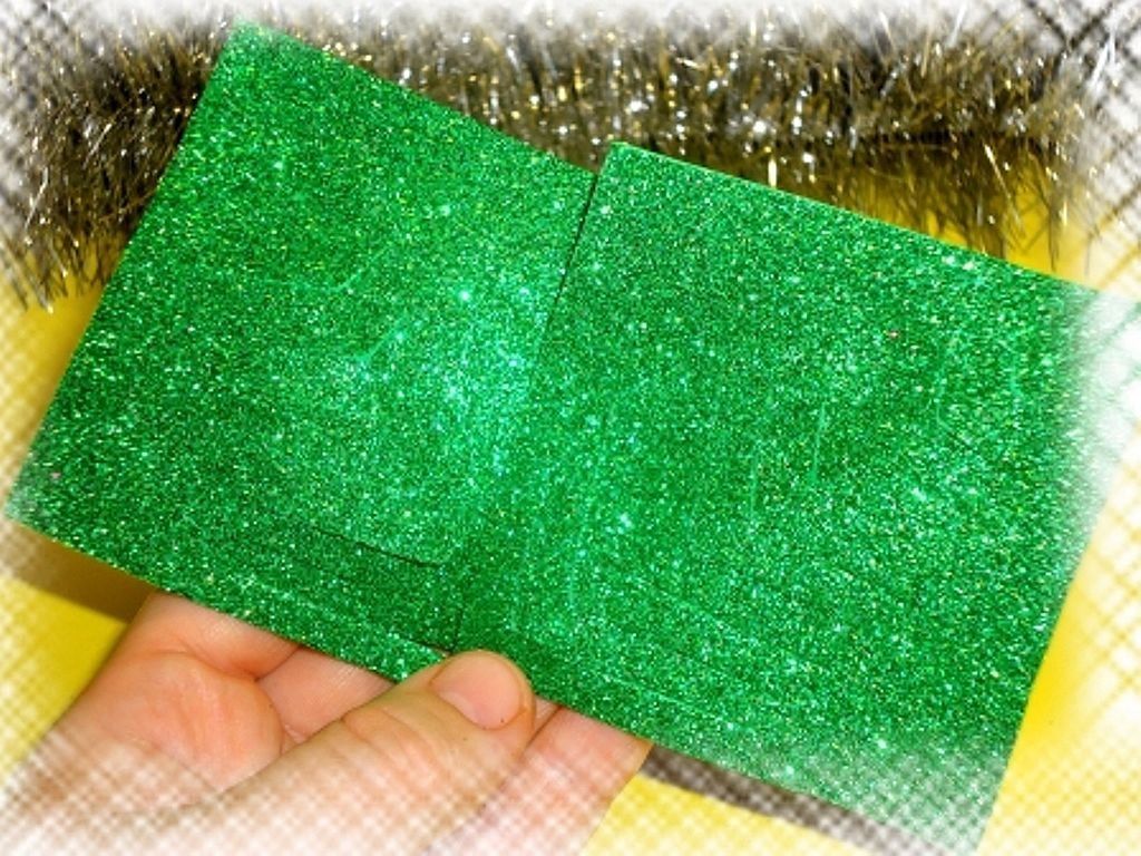 взяла квадрат и вот что получилось_ елочка-игрушка на елку из фоамирана своими руками.mp4 смотреть онлайн