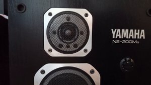 Yamaha NS 200M