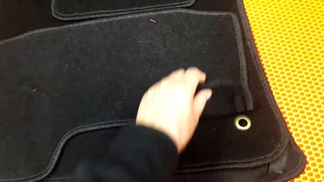 Автомобильные ковры на Хендай i30 c 2012 года смотреть онлайн