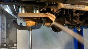 ?Испытания серийного кронштейна и поперечины от Автопродукт! #автопродукт #auto #car #lada