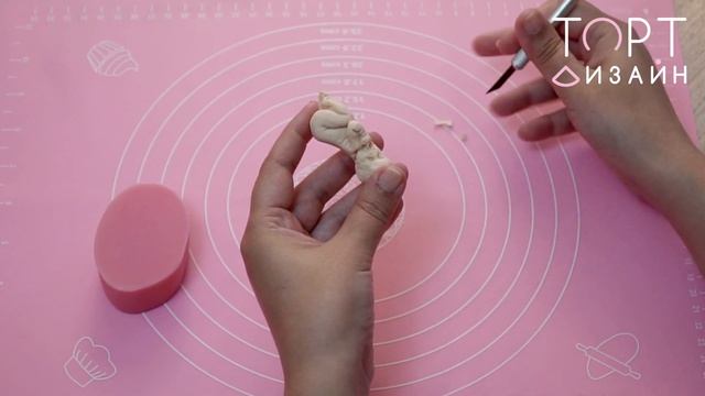 Работа со сложным молдом. Младенец из мастики смотреть онлайн