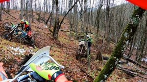 Новая Beta 200rr 2020  и не очень новая Beta 200rr 2019 сражаютя в грязи ! ну и мы собствено тоже )