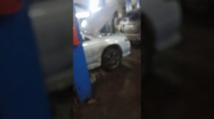 выбор и замена стоек на Nissan Avenir W11