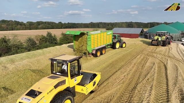 Maishäckseln XXL Maisernte 2023 mit 22 Traktoren, 3 Häcksler, 3 Radlader, Walze Farmer Harvest Pres