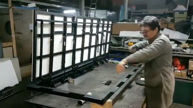 Плавающие амортизаторы люка в подвал "Кузнечики" для ступенчатого закрывания механизма АМО