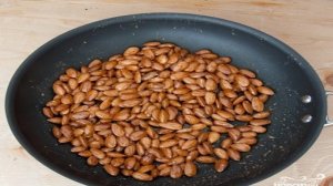 Жареный миндаль с медом