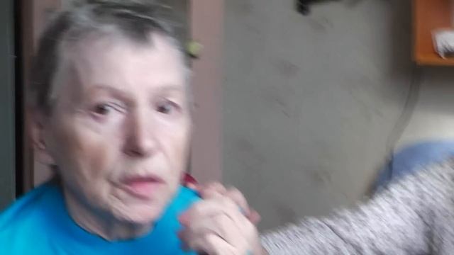 Тётя Галя приехала навестить мою маму. Болезнь Паркинсона. Ухаживаю за мамой