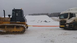 Буксировочный трос для грузовика. Буксируем загруженный самосвал.