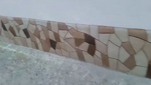 Цоколь из плиточного клея.