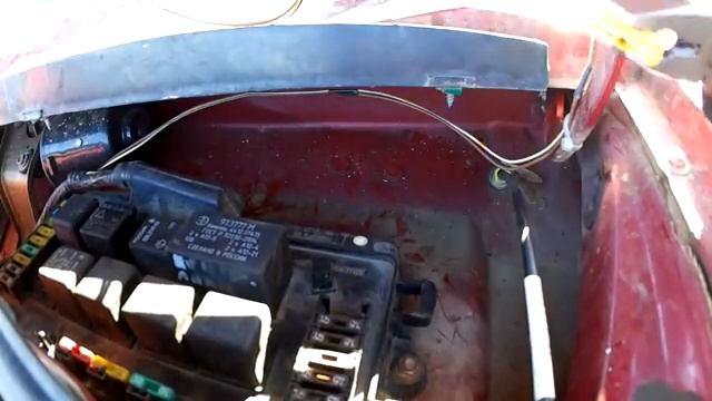 КАК СПАСТИ СВОЙ АВТО ОТ ПОЖАРА. смотреть онлайн