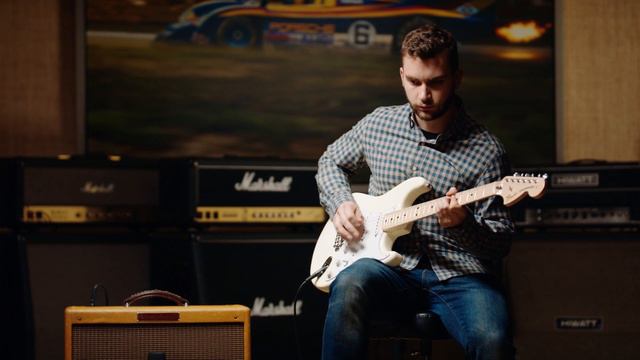 Fender Custom Shop Robin Trower "Bridge of Sighs" Stratocaster - Rocky Mountain Guitar Works смотреть онлайн