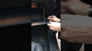 Как поменять салонный и воздушный фильтры на KIA Sorento Prime