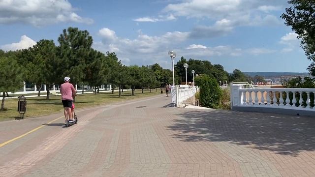 Пляжи Геленджика. Обзор, сравнение цен. Где можно покушать.
