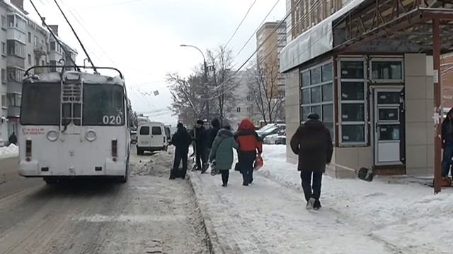 Куряне вышли на уборку снега смотреть онлайн