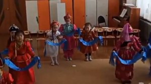 Бурятский народный танец '' Волны Байкала''