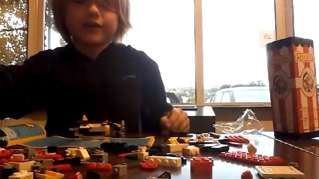 A awesome lego submarine смотреть онлайн