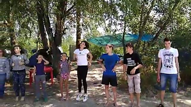 Зарядка детский отдых в палатках смотреть онлайн