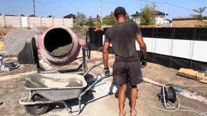 Фундамент с подвалом, погреб часть 6. Утепления, изоляция, заливка бетона. Фундамент под гараж.