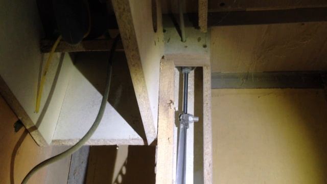 Устройство подъема ручной электро пилы в столе смотреть онлайн