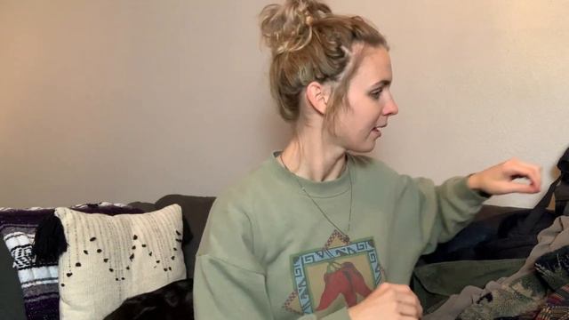 Thrift With Me At The Goodwill Bins + Thrift Haul | Vera Wang, Lululemon, Louis Vuitton, and MORE!! смотреть онлайн