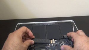 MacBook Air SSD Upgrade or Replacement Guide A1466, A1465