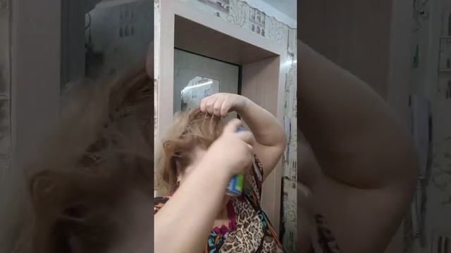 ЭКСПЕРИМЕНТ С СУХИМ ШАМПУНЕМ// ВПЕРВЫЕ ПОЛЬЗУЮСЬ СУХИМ ШАМПУНЕМ//