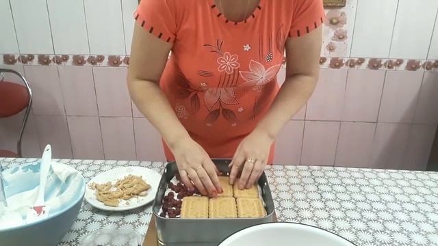 Тортик для ленивых с творожно- сметанным кремом и малиной смотреть онлайн