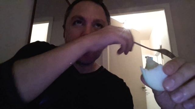 ASMR EATING SOUNDS. КАРТОШКА ПЮРЕ, ЖАРЕНОЕ САЛО С ПРОСЛОЙКОЙ, САЛАТ. ОБЖОР. смотреть онлайн