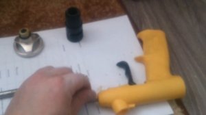Чистка пистолета для монтажной пены пластиковый