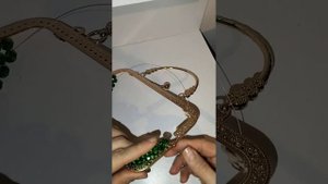 Как прикрепить бусины к фермуару. Сумка из бусин с фермуаром.