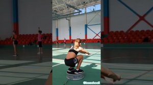 Тренируем группировку на ротаторе ? Сборы фигуристов ICESCHOOL ?⛸