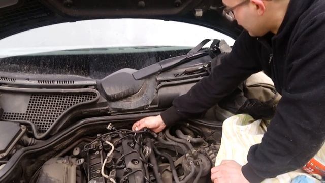 ПОЧЕМУ ГЛОХНЕТ И НЕ ЗАВОДИТСЯ ВАШ МЕРСЕДЕС? смотреть онлайн