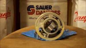 Насос подпитки гидронасоса H1/Н1 Danfoss (Старого образца - Мелкий зуб) 34 куб. см.