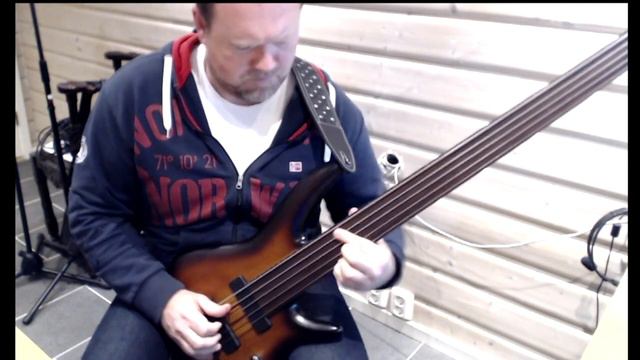 Jazzblues In Bb  - Ibanez SRF705