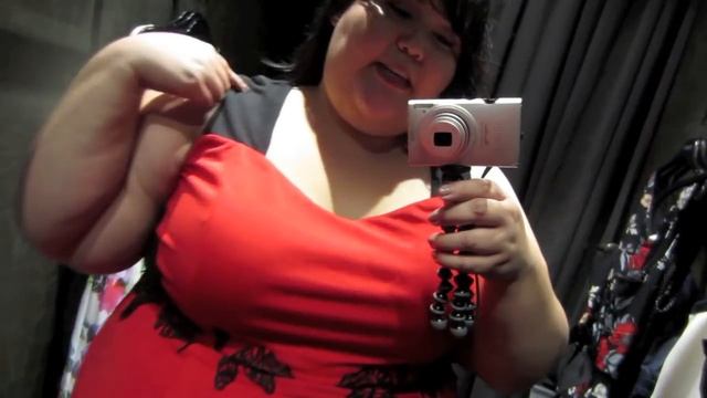 Inside the Dressing Room: City Chic | Plus Size Shopping смотреть онлайн