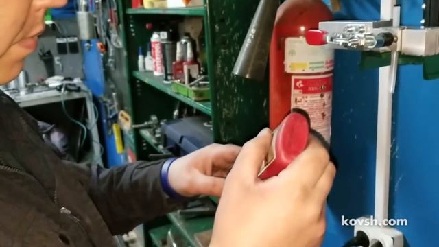 Пресс для запрессовки быстросъемов в топливопроводы смотреть онлайн