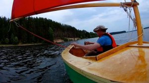 Лодка Джек шпрот под парусом