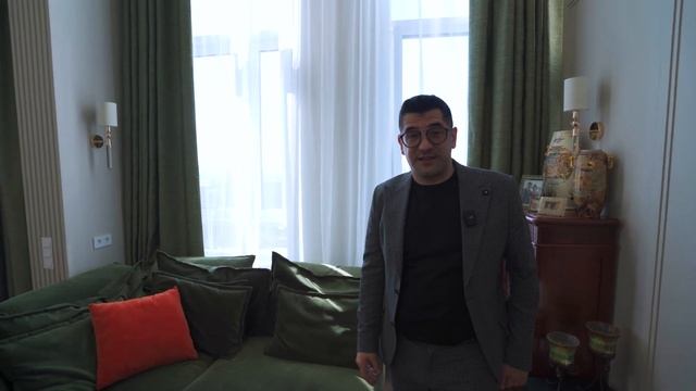 Кухня-гостиная с потолками 6 метров. Обзор кухни-гостиной с панорамными окнами смотреть онлайн