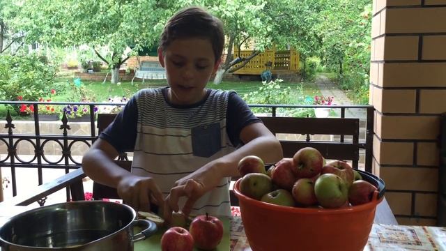 Как приготовить очень вкусный яблочный сок!!! смотреть онлайн