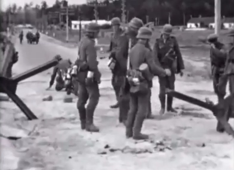 Нациская Германия. Киев, Украина 1941. Nazi Germany. Kiev, Ukraine. The Germans solemnly enters