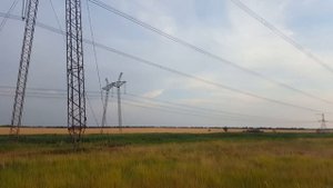 Треск промежуточной опоры ЛЭП 750кВ