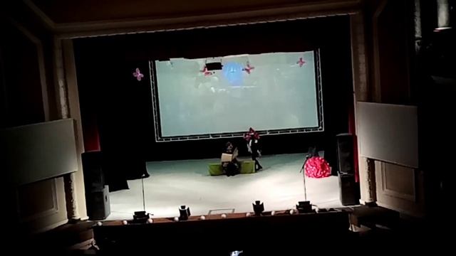 спектакль Маленькая ведьма смотреть онлайн