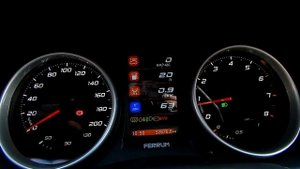 Обзор панели приборов FERRUM GF890 фильм1